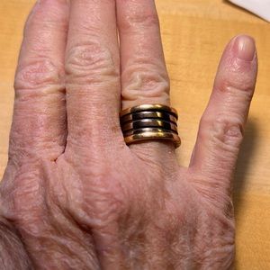 Bulgari rose gold and enamel ring